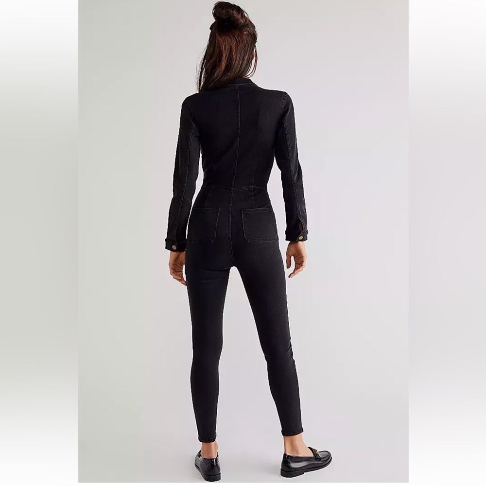 Free People Denim Jumpsuit - Size Medium - Long Sleeve - New With Tags - Picture 4 of 6